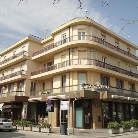 Hotel Acapulco Viserbella di Rimini Bagian luar foto